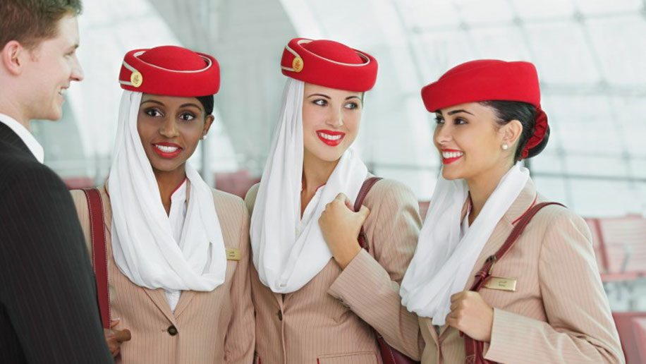 Emirates recrute 5000 hôtesses et stewards en 2024