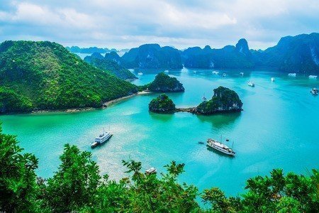 La baie d'Along au Vietnam 