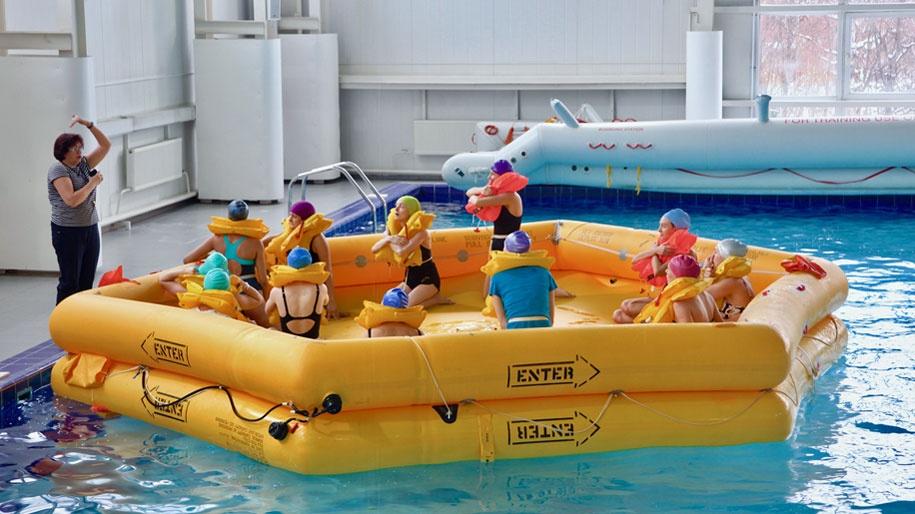 aeroflot piscine hotesses