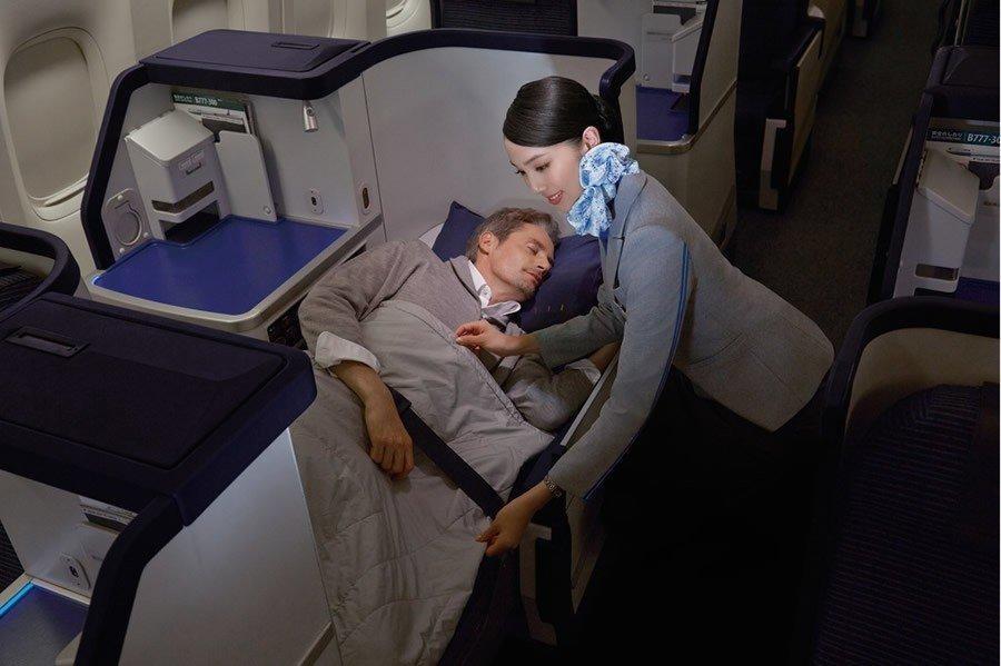 service en vol ana 2017