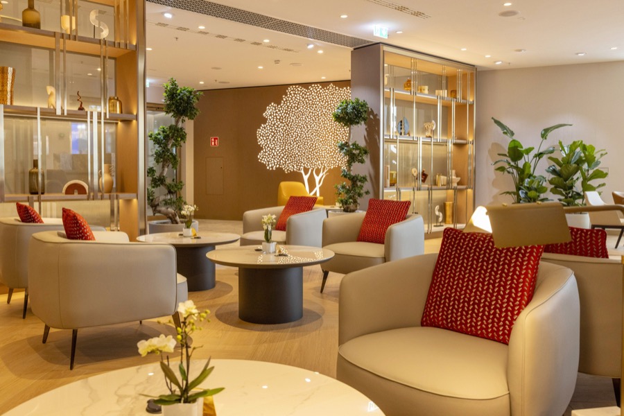 1920 emirates lounge airportmunich2026 hr 00011 copy