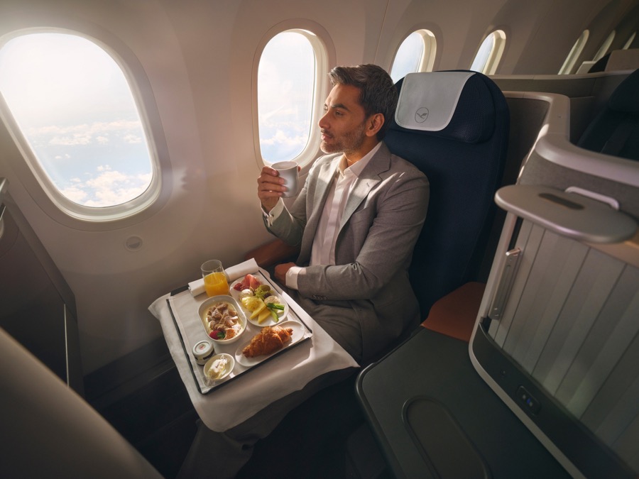 business petit dej fox lufthansa 2026