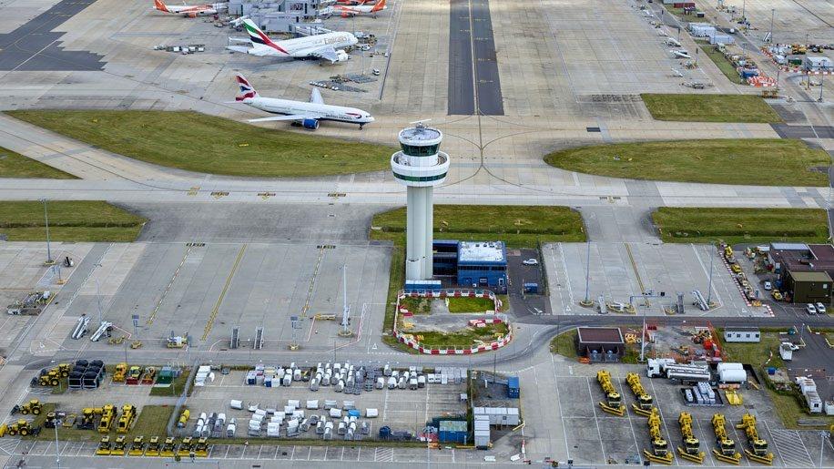 IAG reprend des slots Monarch à Gatwick