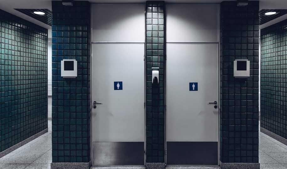 Des toilettes intelligentes plus propres dans les aéroports