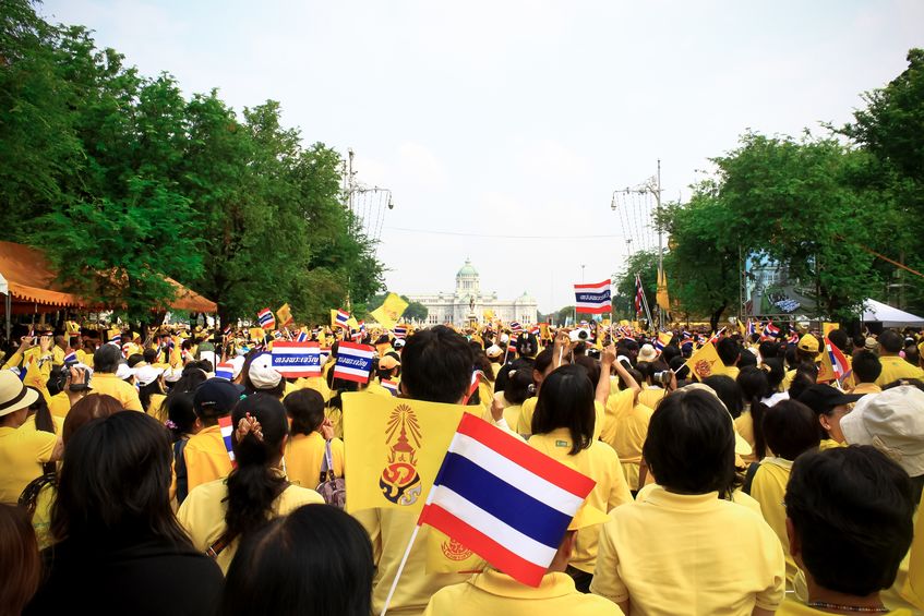 Bangkok: manifestations des chemises rouges dans de nombreux quartiers de la ville