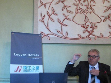 louvre-hotel-jinjiang