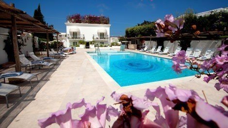 melia-villa-capri-piscine