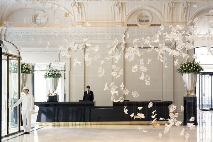 lobby-peninsula-paris