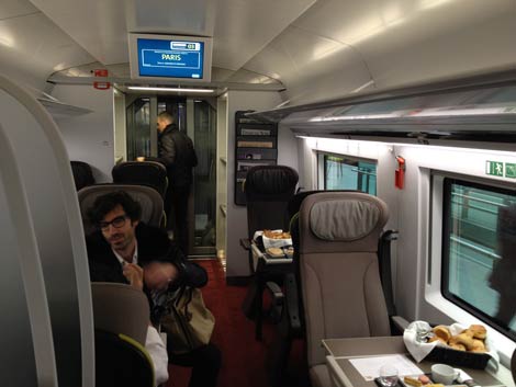 e320-eurostar-train-2014-business-premier